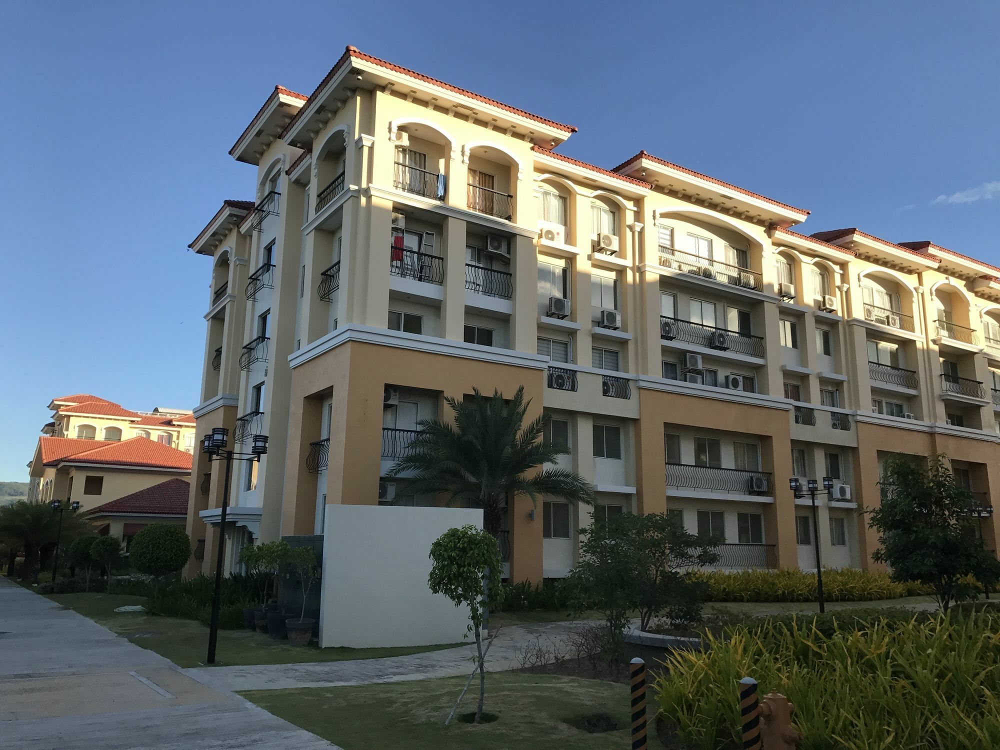 San Remo Oasis Serviced Apartments سيبو المظهر الخارجي الصورة
