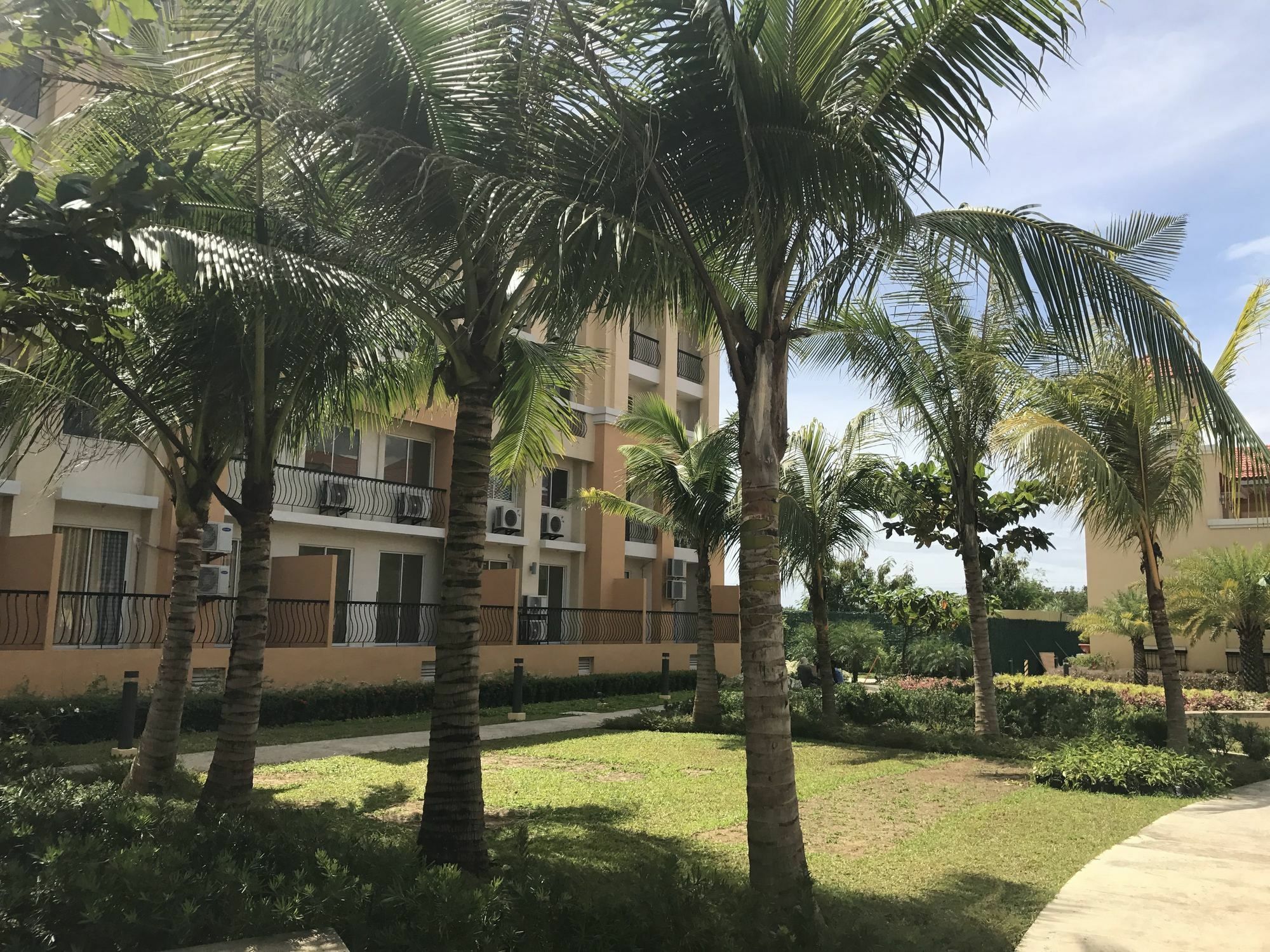 San Remo Oasis Serviced Apartments سيبو المظهر الخارجي الصورة